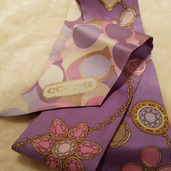 RARE!!! 🍃MINT🍃Coach Jewelry Motif Scarf - Picture 1 of 6